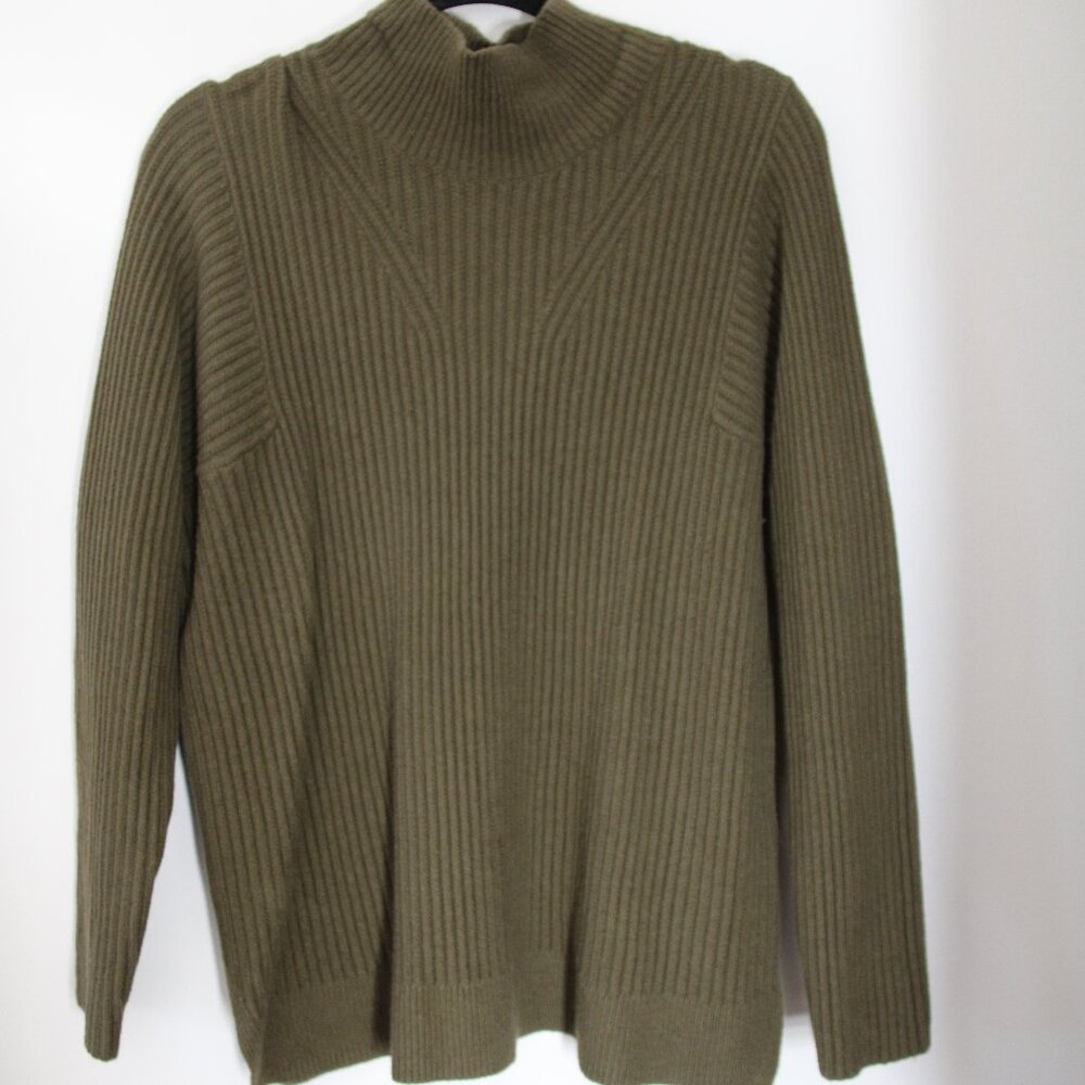Banana Republic Olive Green Wool-Blend Knit Sweater in Size Large